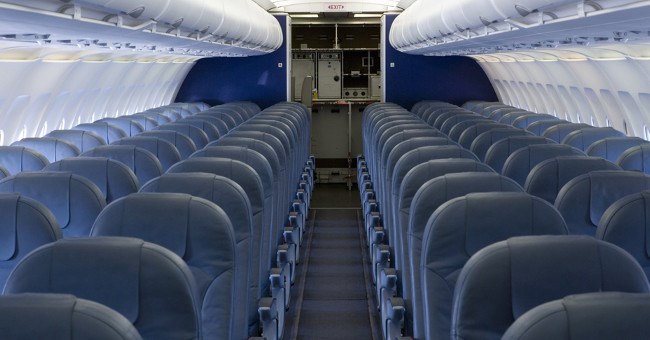 Sắp sửa có vé máy bay "hạng bét" trên thế giới