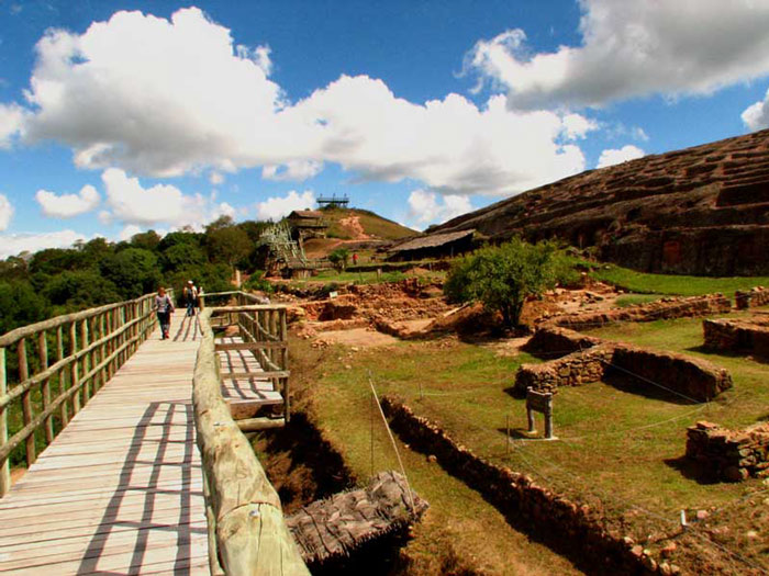 Di chỉ khảo cổ Fuerte de Samaipata