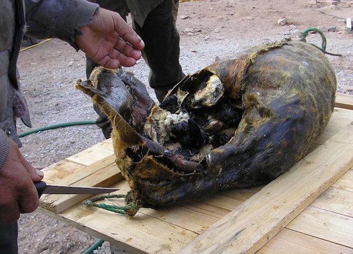 Điểm danh những phong tục Giáng sinh kỳ quái nhất thế giới