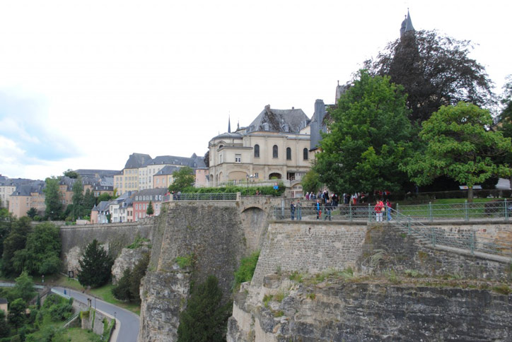 Thành phố Luxembourg, những phố cổ và công sự