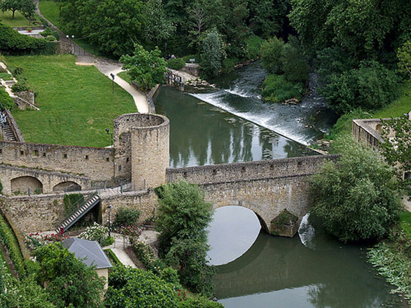 Thành phố Luxembourg, những phố cổ và công sự