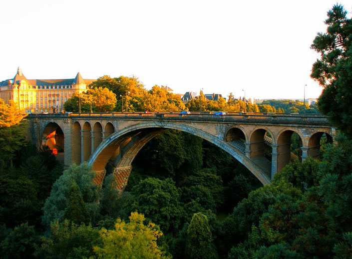 Thành phố Luxembourg, những phố cổ và công sự