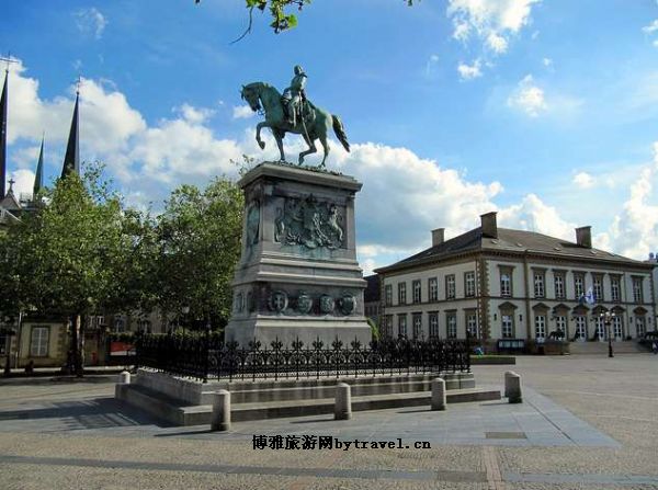 Thành phố Luxembourg, những phố cổ và công sự
