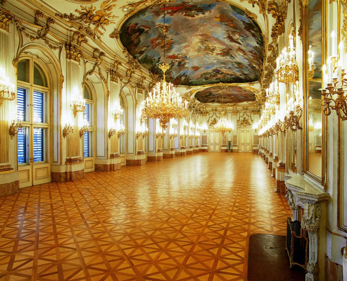 Cung điện và vườn Schonbrunn