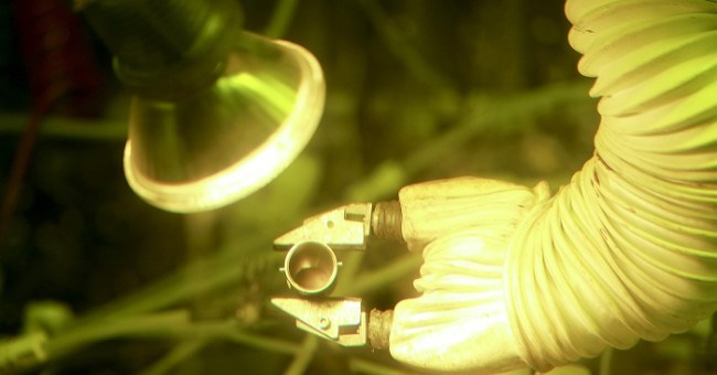 Mỹ chế tạo nguyên liệu tàu vũ trụ dùng 88 năm không hết