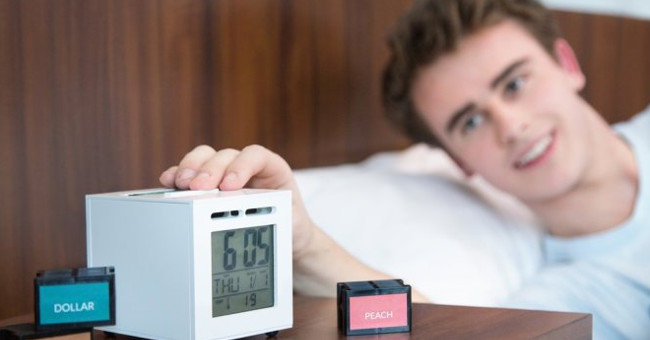 Đồng hồ báo thức bằng mùi hương