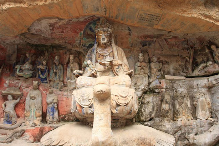 Tượng khắc đá Đại Túc