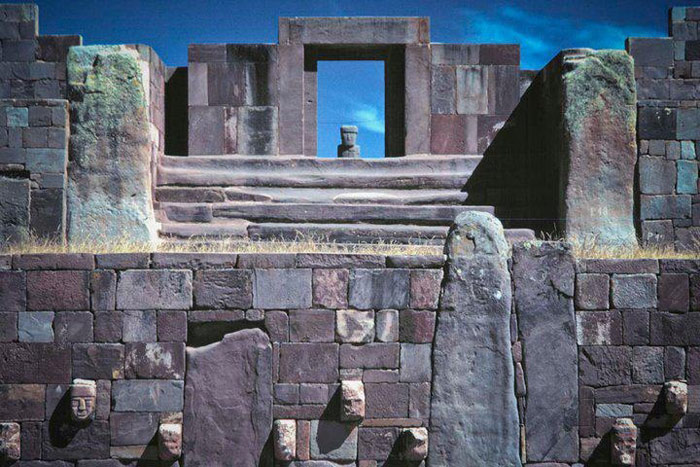 Tiwanaku, trung tâm chính trị và tinh thần trong văn hóa Tiwanaku