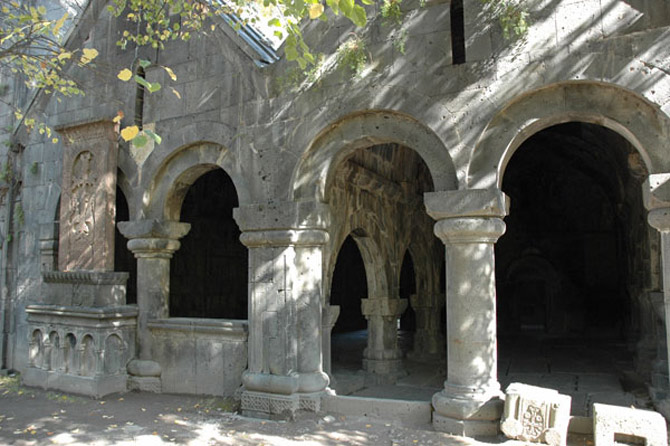 Tu viện Sanahin - Di sản văn hóa thế giới tại Armenia
