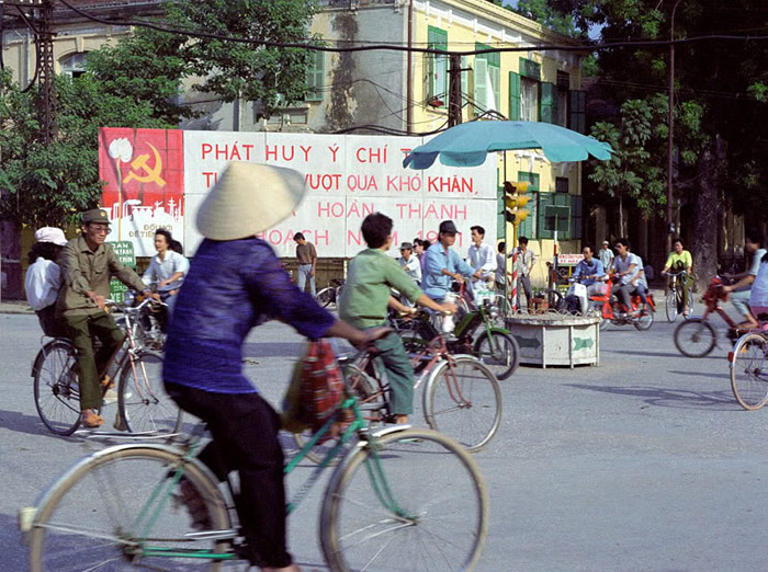 Với mỗi người làm ăn xa, giây phút ấm áp được trở về đoàn tụ bên gia đình những ngày Tết tuy ngắn ngủi nhưng sẽ là động lực giúp họ cố gắng làm việc trong suốt năm tới.