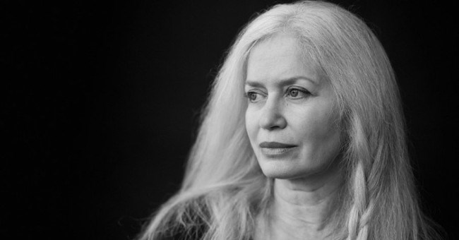 Có hay không việc tóc bạc trắng chỉ sau một đêm?