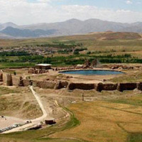 Khu vực khảo cổ Takht-E Soleyman