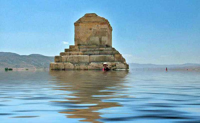 Pasargadae - Di sản văn hóa thế giới tại Iran