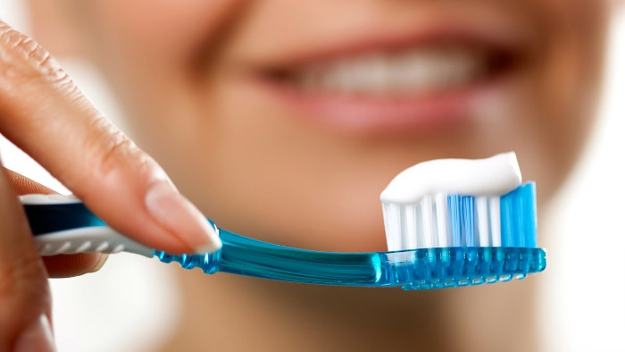 Nếu bàn chải của bạn đã dùng 3 tháng mà chưa thay, hãy vứt chúng đi ngay
