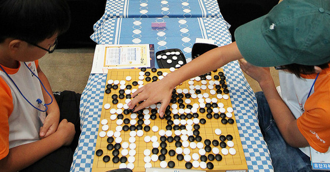 Chiến thắng của AlphaGo: Sự kiện lớn trong lịch sử tiến hóa của loài người