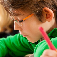 Dạy triết học cho trẻ em giúp tăng cường kỹ năng đọc, viết và làm toán
