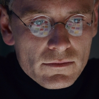 Triết lý đơn giản trong các sản phẩm của Apple đã được Steve Jobs thể hiện như thế nào?