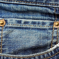 Cái "khuy thừa" trên chiếc quần jeans có chức năng gì?