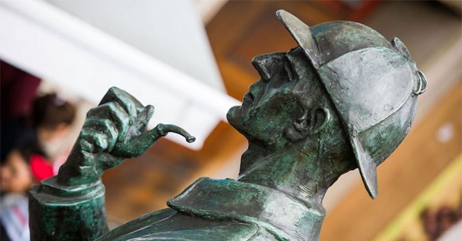 Tư duy theo kiểu Sherlock Holmes