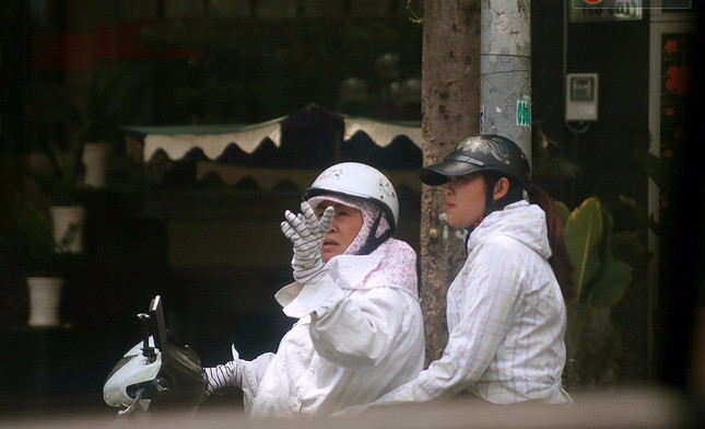 Chỉ số tia cực tím ở Sài Gòn đạt mức cực đỉnh, cảnh báo nguy cơ ung thư da