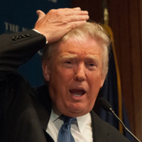 Chuyên gia bắt lỗi phát biểu về keo xịt tóc của Donald Trump