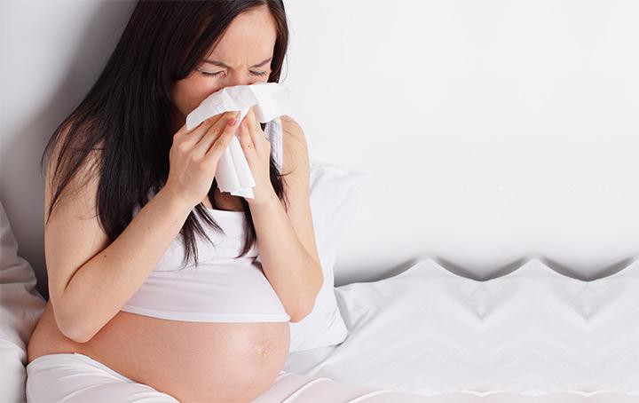 Bà bầu nhiễm virus Zika cần xử trí ra sao