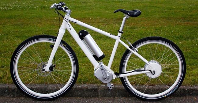 Bike2: Xe đạp không xích, sạc pin bằng cách đạp như bình thường