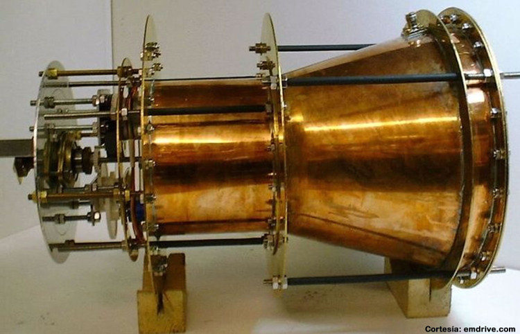 EmDrive: Động cơ không cần nhiên liệu, lên Mặt Trăng chỉ 4 giờ?