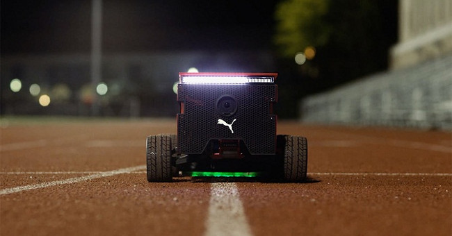 Puma giới thiệu robot chạy ngang với Usain Bolt