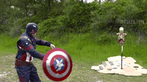 Nếu dính một khiên của Captain America, điều gì sẽ xảy ra?