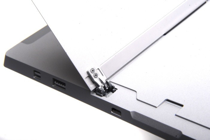 Công nghệ làm mỏng sản phẩm của Microsoft mà đến Apple còn phải học tập