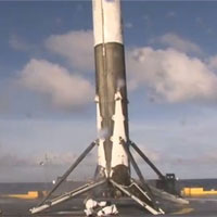 SpaceX lần thứ 4 "hạ cánh" thành công tên lửa đẩy Falcon 9