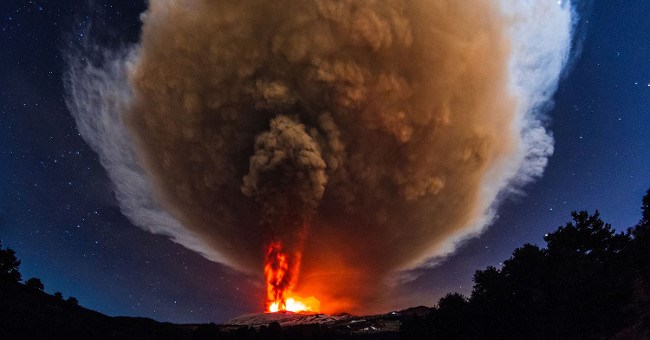 Điều gì xảy ra nếu 1500 núi lửa trên Trái Đất cùng phun trào