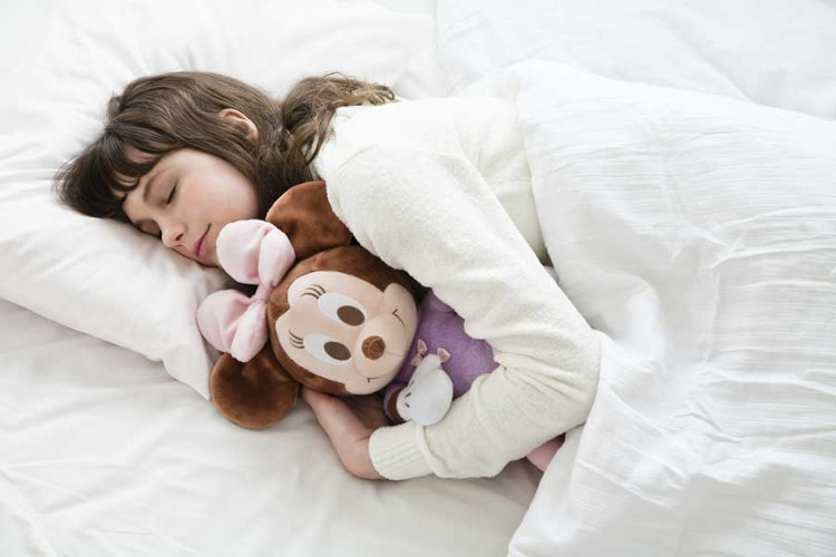 Bật điều hòa và đắp chăn khi ngủ tốt cho sức khỏe