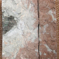 Mảnh thiên thạch chưa từng thấy trong lịch sử được phát hiện tại một mỏ đá vôi