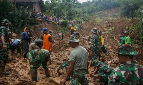 Lũ lụt, lở đất ở Indonesia, 24 người thiệt mạng