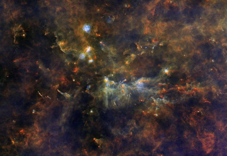 Kính thiên văn vũ trụ Herschel tìm thấy nhóm sao cách chúng ta 8000 năm ánh sáng