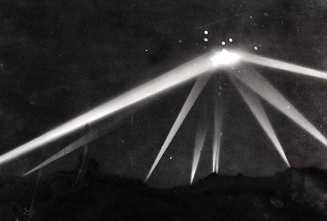 Những bí ẩn UFO trên thế giới từng được radar phát hiện