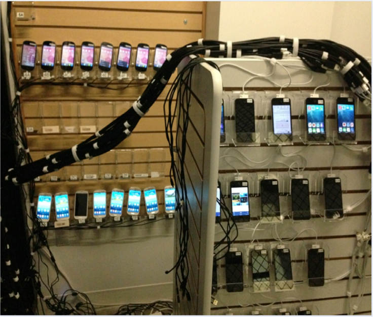 Tham quan data center của Facebook, nơi test app trên 2.000 chiếc điện thoại cùng lúc