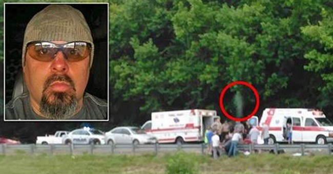 Thực hư bức ảnh “hồn lìa khỏi xác” người đàn ông qua đời vì tai nạn