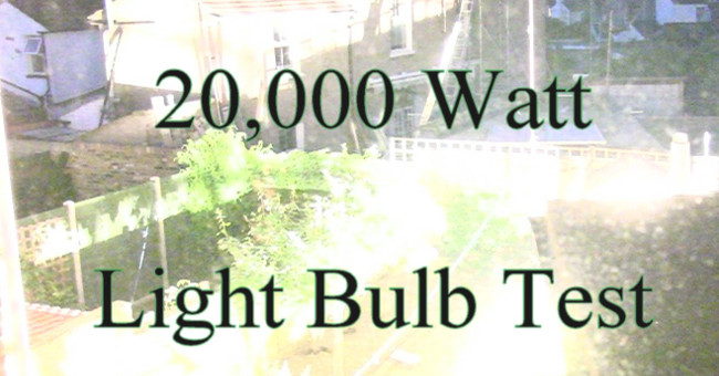 Bóng đèn 20.000 watt đủ sức chiếu sáng rực cả khu phố nhà bạn
