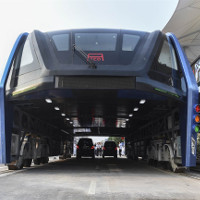 Trung Quốc thử nghiệm xe buýt "bay"