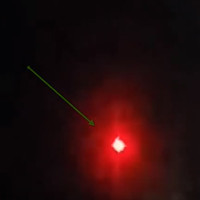 Video: Quả cầu sáng đỏ nghi là UFO ở Pháp