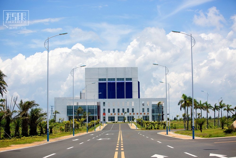 Bãi phóng vệ tinh ven biển đầu tiên của Trung Quốc