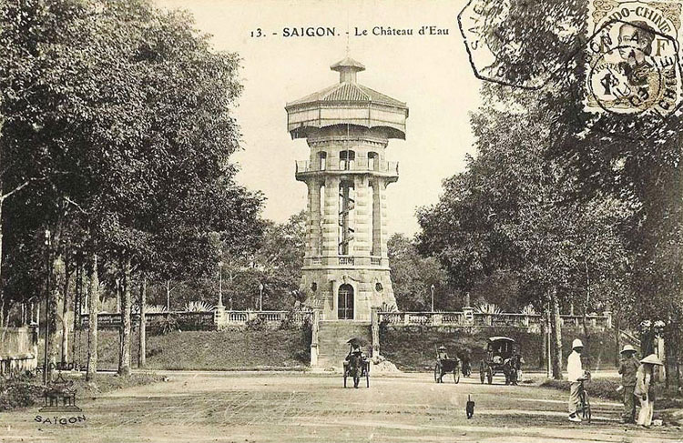 Hồ Con Rùa và giai thoại 