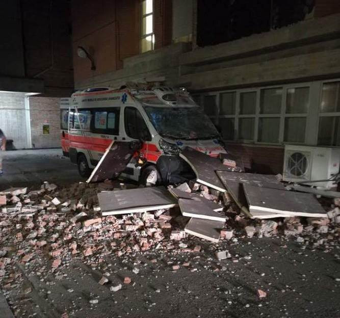 Italy: Động đất 6,2 độ Richter, gần như toàn bộ thị trấn bị phá hủy hoàn toàn