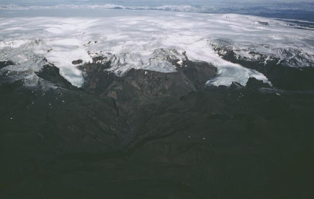 Siêu núi lửa lớn nhất Iceland sắp nổi cơn thịnh nộ