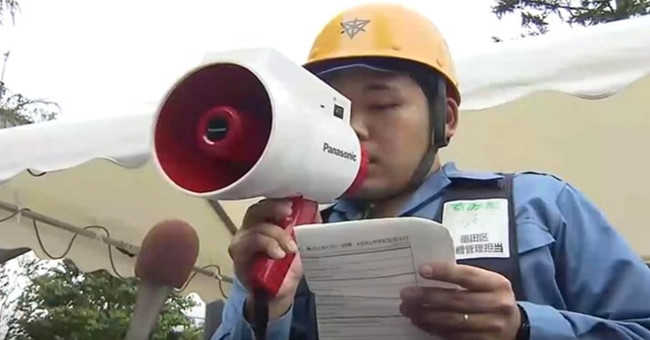 "Vũ khí bí mật" phiên dịch siêu tốc 3 ngoại ngữ ở Nhật