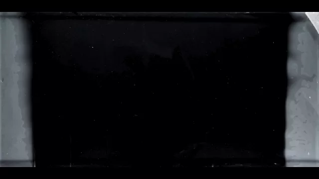 Vi khuẩn dừng lại trước vạch kháng sinh đầu tiên, nhưng đã nhanh chóng vượt qua và đề kháng. Vi khuẩn dừng lại trước vạch kháng sinh đầu tiên, nhưng đã nhanh chóng vượt qua và đề kháng.