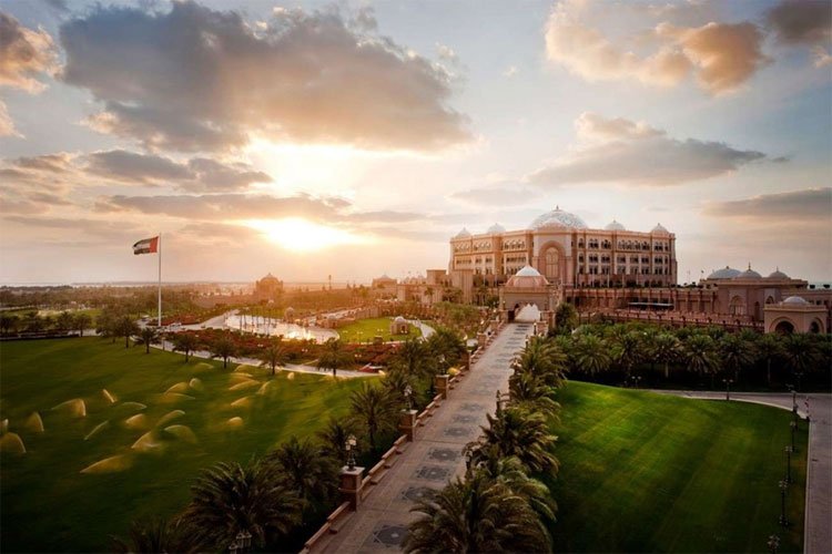 Những điều khiến Abu Dhabi tuyệt diệu hơn Dubai